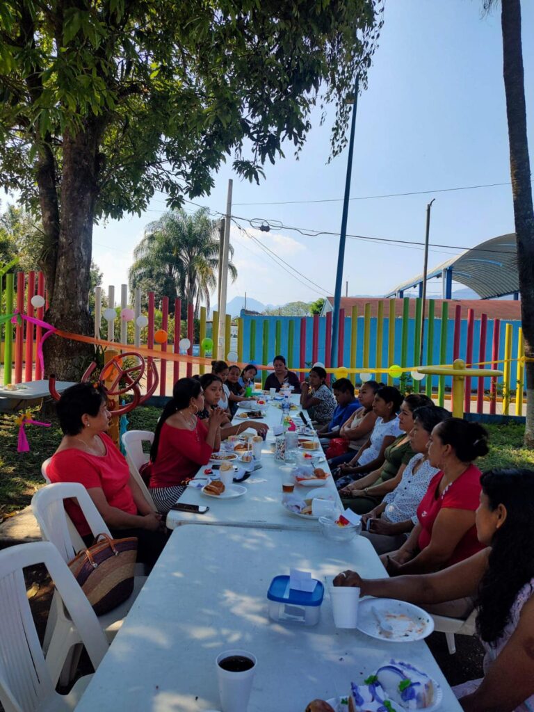 Día de las Madres en El Porvenir