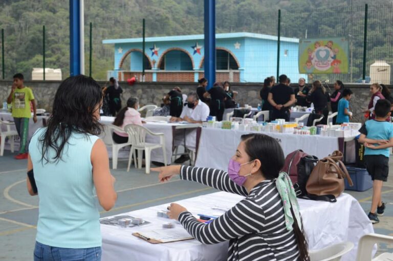 Llegamos a la comunidad de Lagunilla con la brigada “Atendiendo con Amor a la Familia”