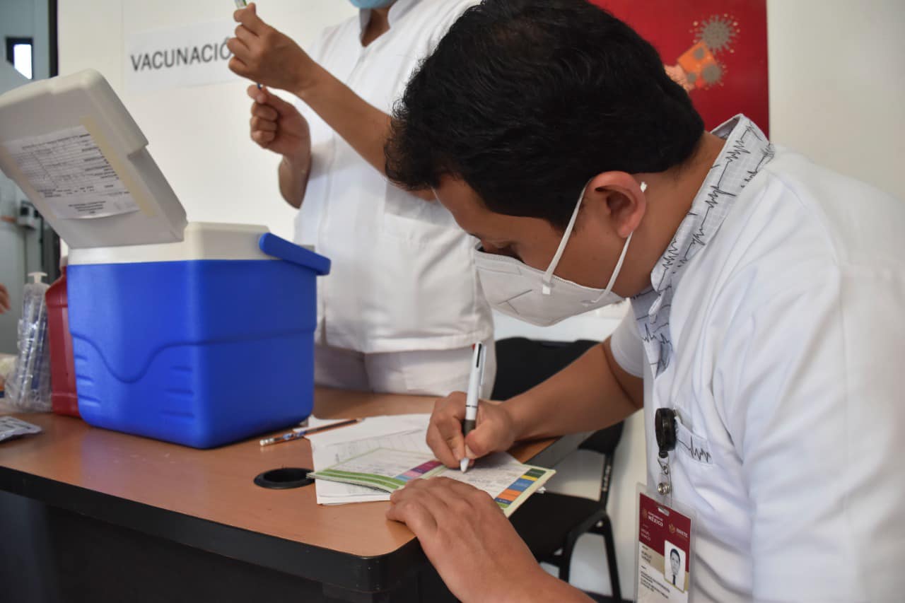 Campaña de Vacunación en las instalaciones de DIF Córdoba.