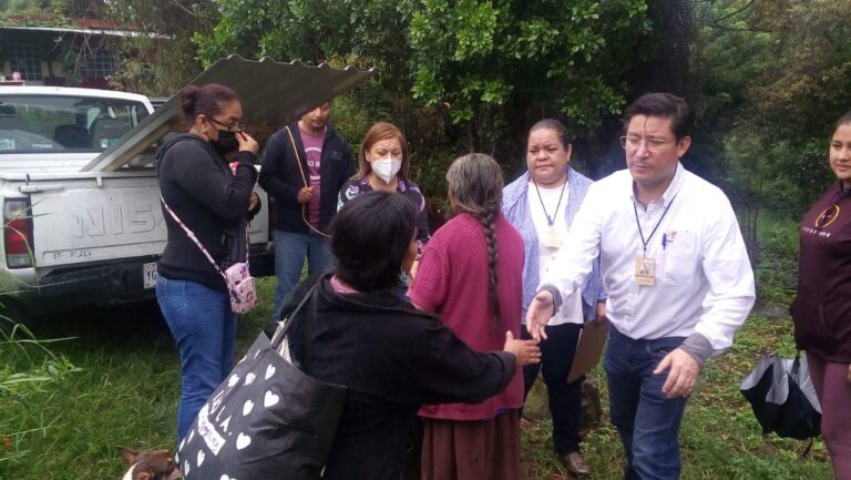 Apoya DIF Córdoba a familia víctima de incendio.