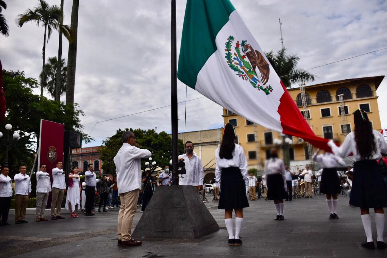 Acto cívico por el 212 Aniversario del Grito de la Independencia de México.