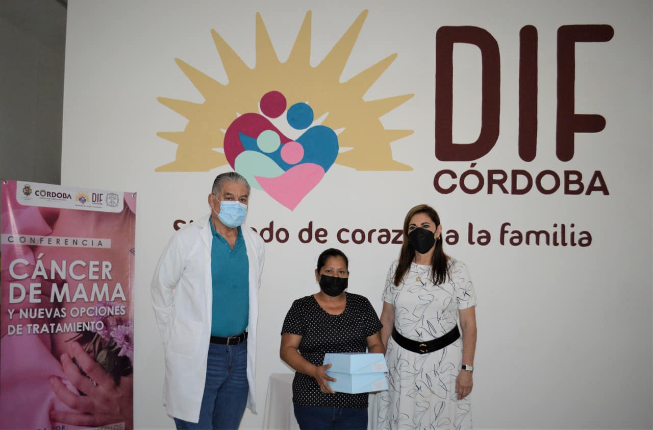 DIF Córdoba realiza la donación de prótesis mamarias externa.