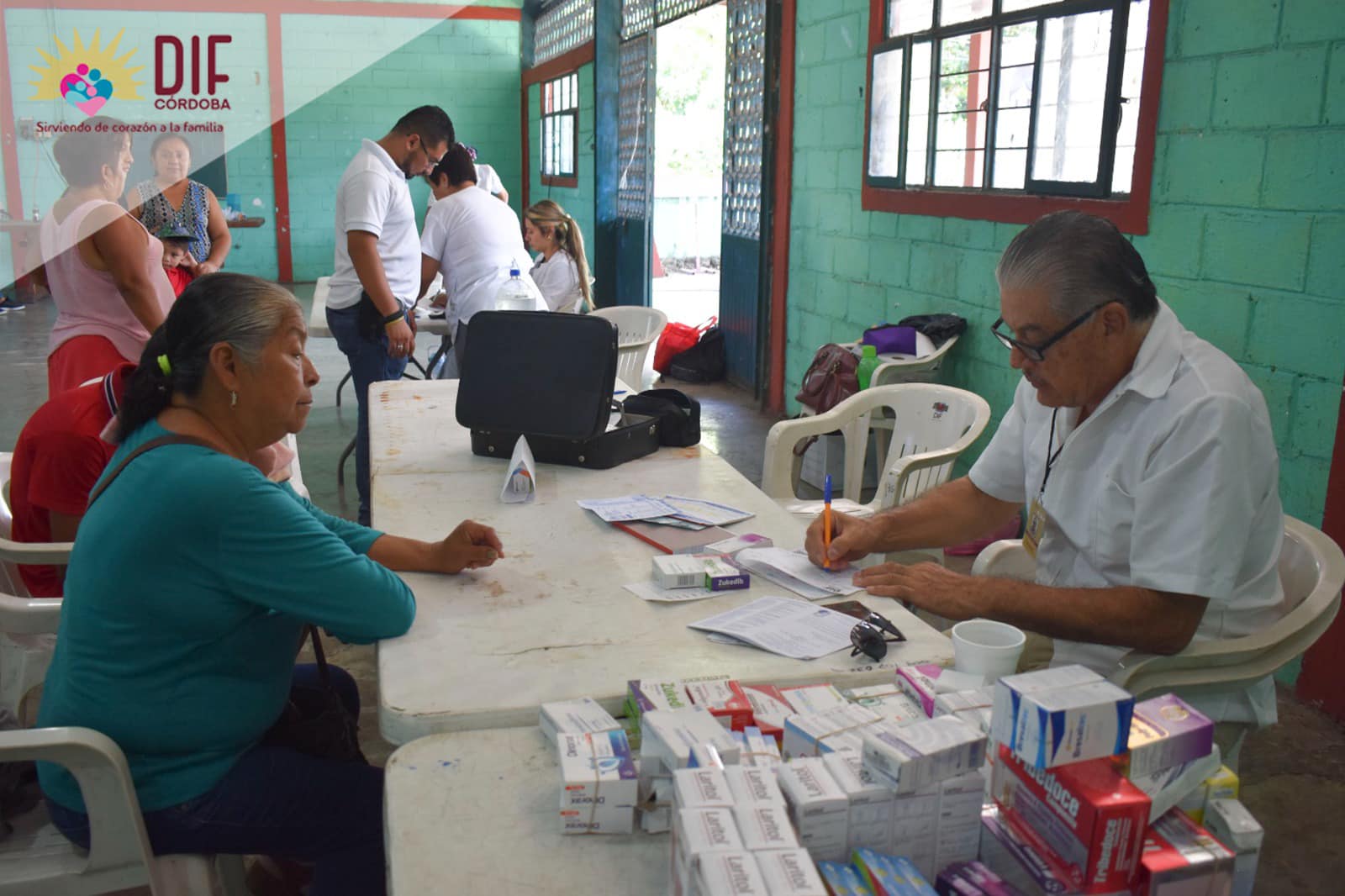 Brigada «Atendiendo con Amor a la familia» presente en comunidad 20 de noviembre.