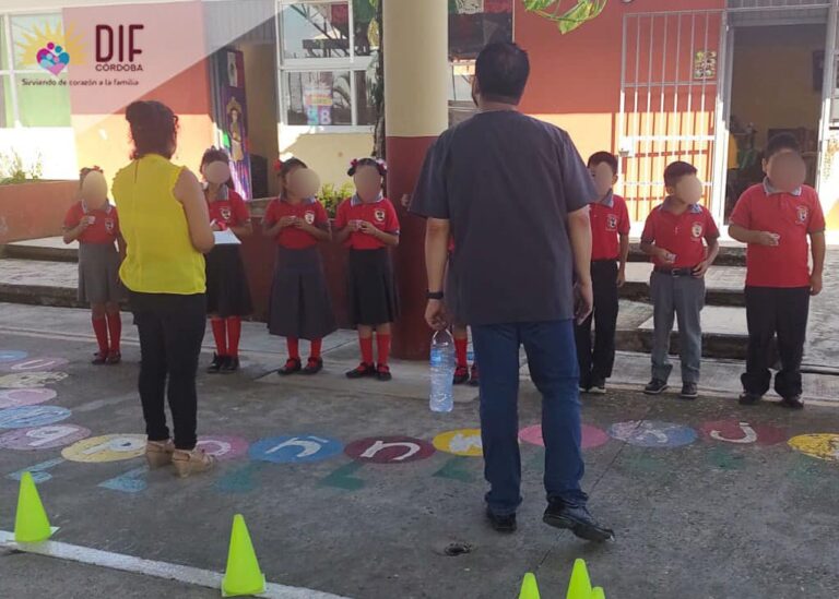 El DIF Municipal a través del módulo Colorines se mantiene cuidando la salud dental de las niñas y niños.