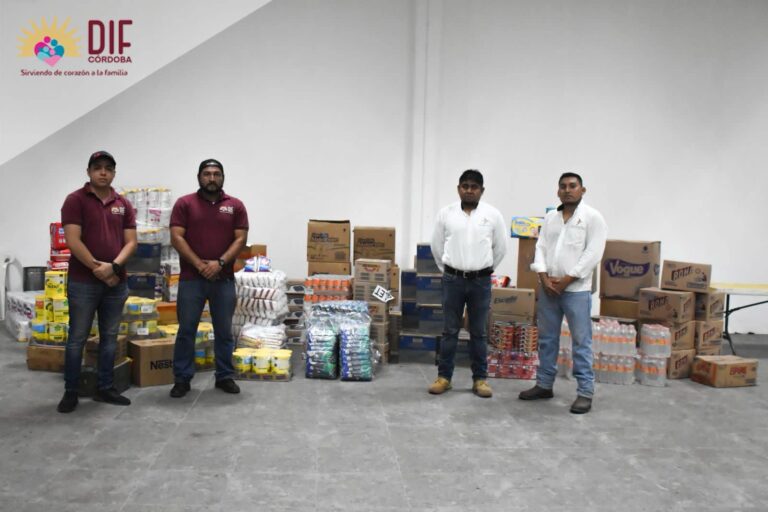 Recibimos una donación de víveres y artículos de primera necesidad por parte del Ingenio La Margarita para los damnificados del Huracán Otis en Acapulco Guerrero.