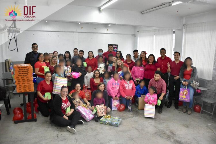 Se llevó a cabo la actividad «Amigo Secreto» con niños de la Casa Hogar Córdoba A.C.