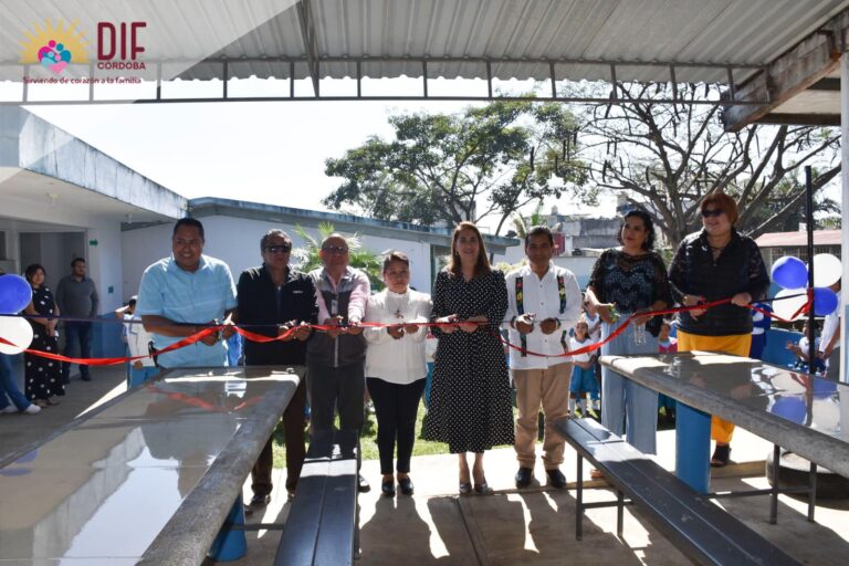 DIF INAUGURA COCINA COMEDOR EN PRIMARIA “EL CHAMIZAL”