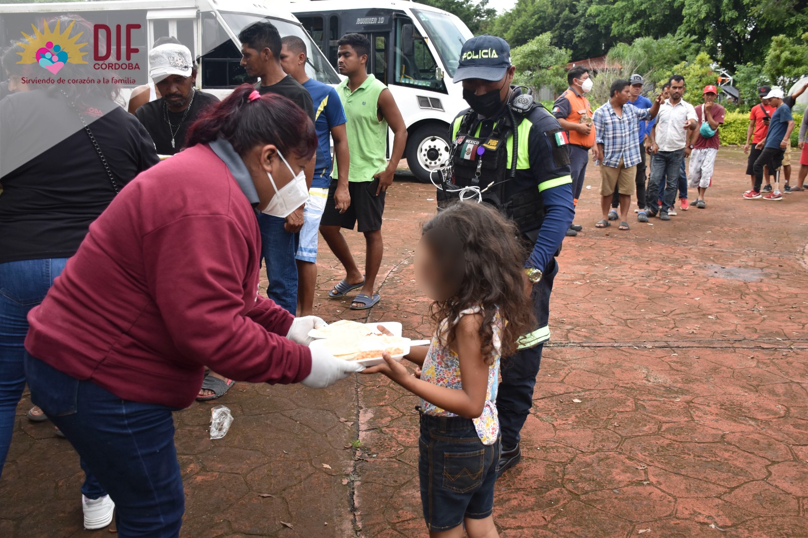 DIF Córdoba brindó apoyo a la caravana migrante en las instalaciones del parque DIF.