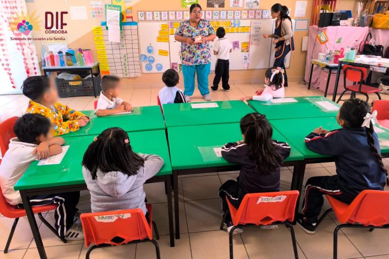 Llevamos charlas de técnica de cepillado al jardin de niños Anton’s Makarenko*